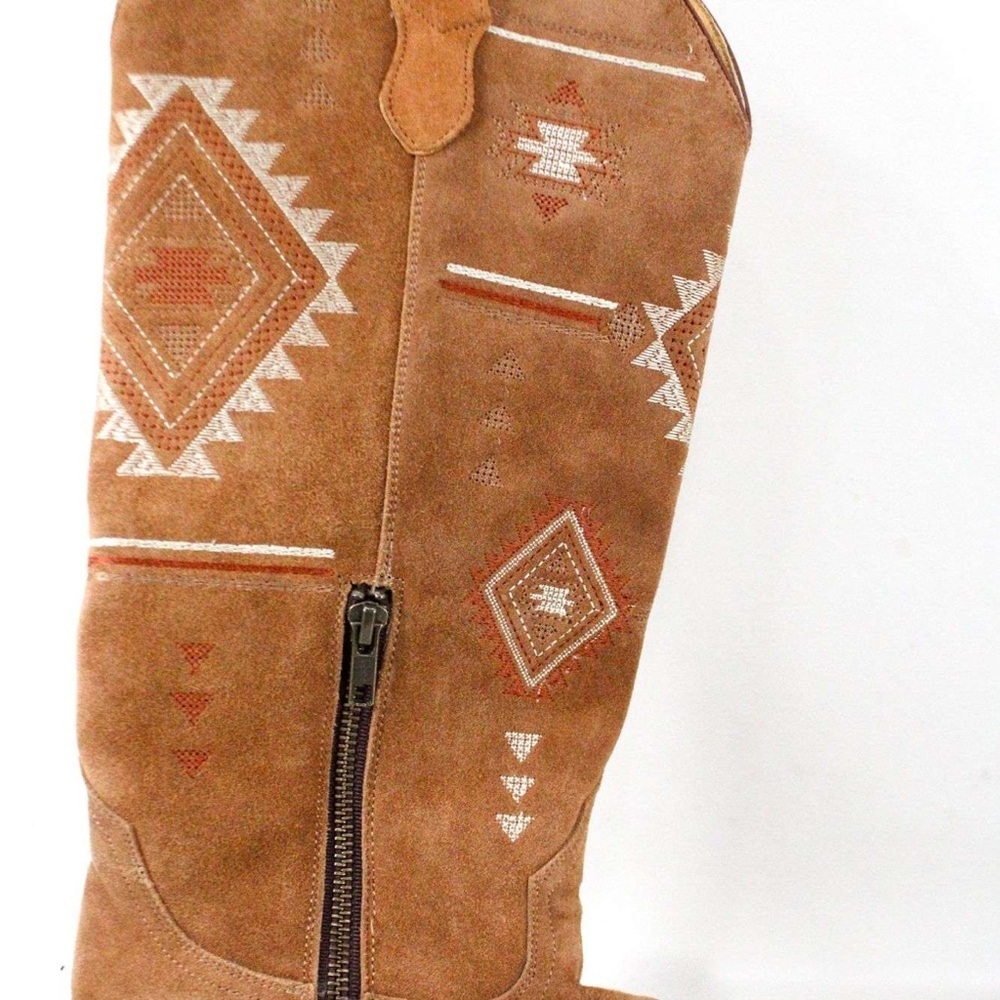 Roper Tan Cowboy Boots with Embroidery - Picture 6 of 8